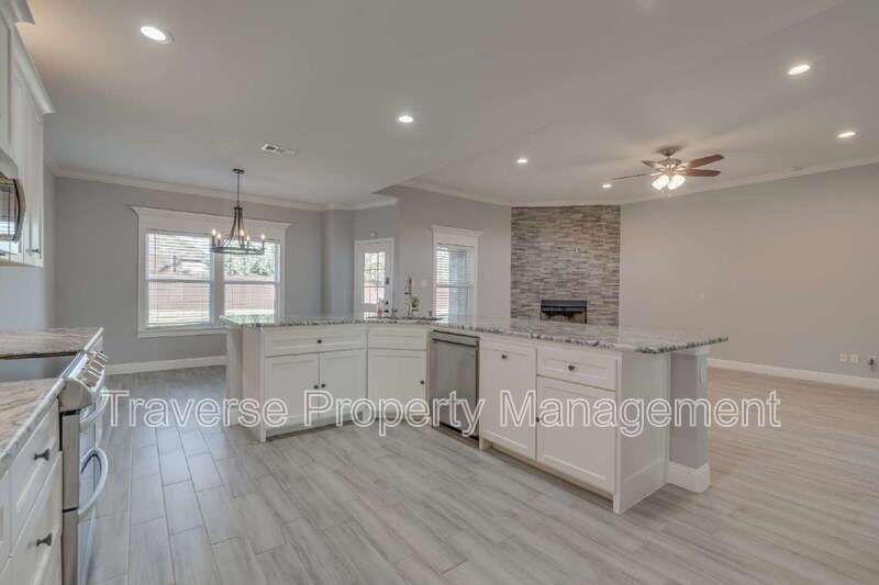 Stunning 3-bedroom, 2-bathroom home on an over-sized lot in Aledo ISD! property image