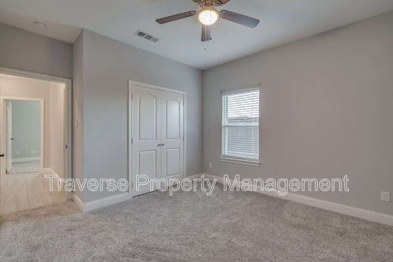 Stunning 3-bedroom, 2-bathroom home on an over-sized lot in Aledo ISD! property image