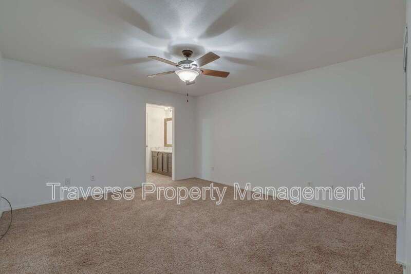 Charming 3-bedroom, 3-bathroom home directly across from the Marina at Eagle Mountain Lake! property image