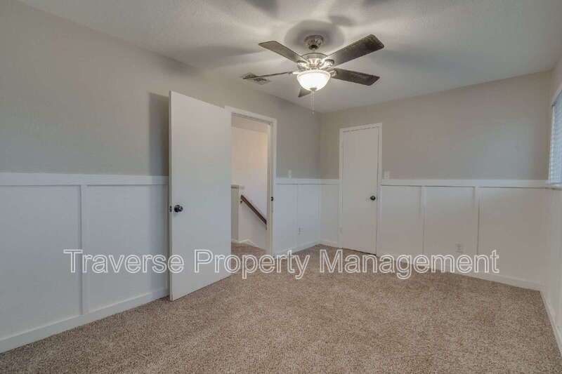 Charming 3-bedroom, 3-bathroom home directly across from the Marina at Eagle Mountain Lake! property image