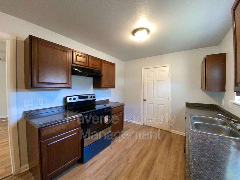 Adorable 3-bedroom, 2-bathroom home on a corner lot in Fort Worth! property image