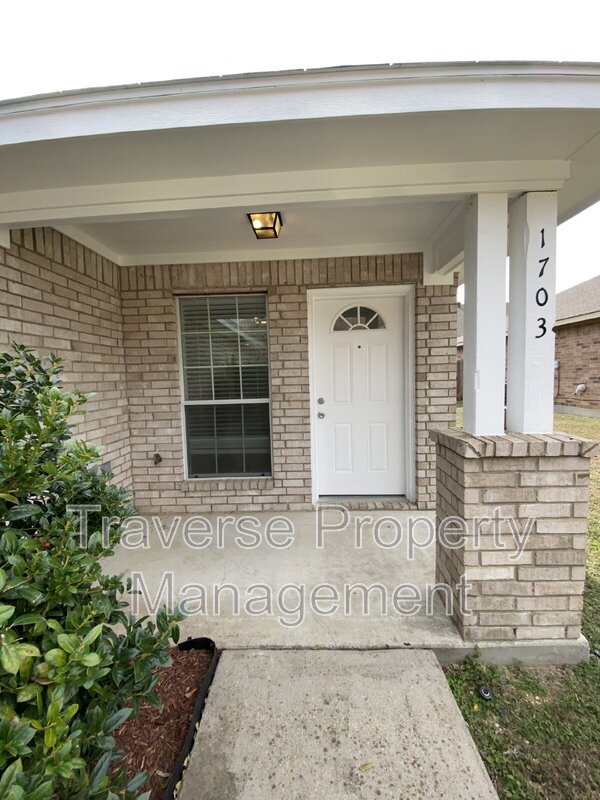 Adorable 3-bedroom, 2-bathroom duplex in Fort Worth! property image
