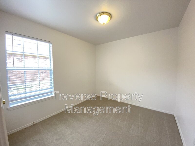 Adorable 3-bedroom, 2-bathroom duplex in Fort Worth! property image