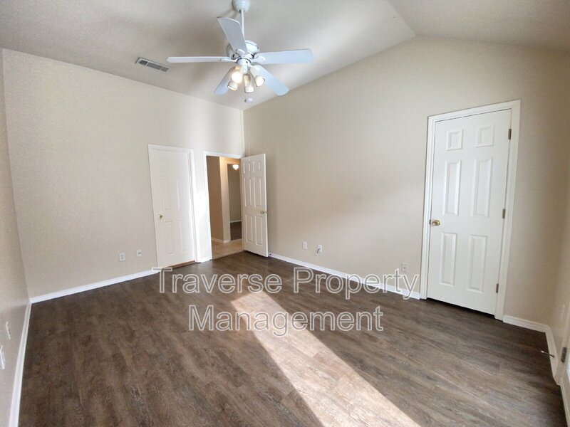 Adorable 3-bedroom, 2-bathroom duplex in Fort Worth! property image