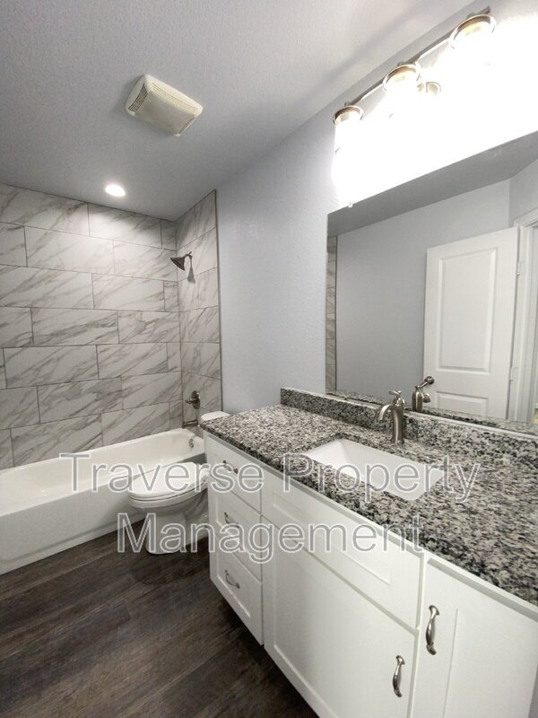 Charming and Immaculate 3-bedroom, 2-bathroom home in Fort Worth, TX! property image