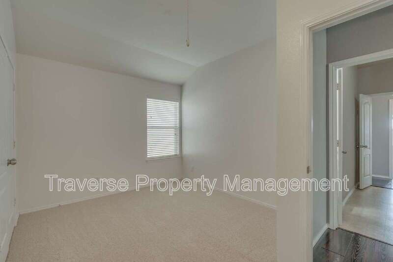 Adorable 4-bedroom, 2-bathroom one-story home in Saginaw! property image