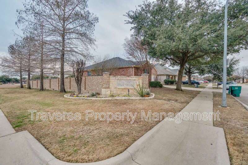 Charming 3-bedroom, 2-bathroom single-family home located in North Fort Worth! property image