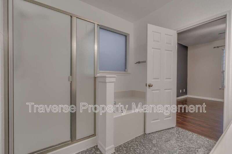 Charming 3-bedroom, 2-bathroom single-family home located in North Fort Worth! property image