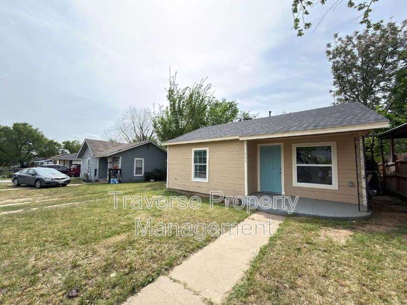 Remodeled and updated 2-bedroom, 1-bathroom single-family home in Fort Worth! property image