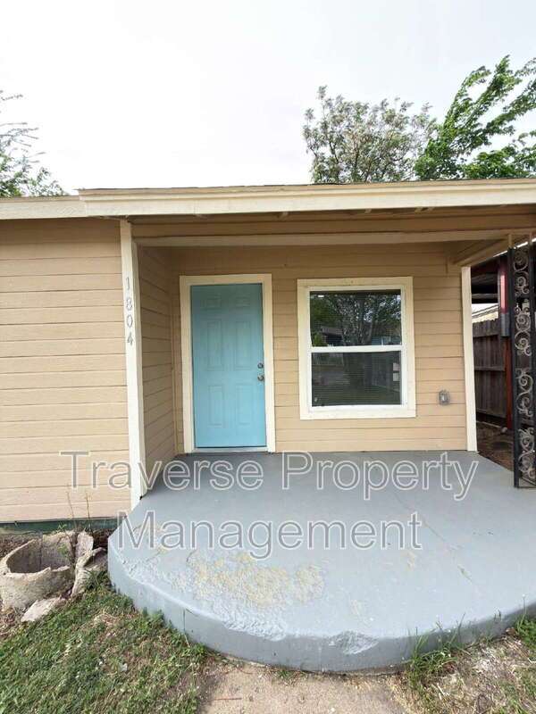 Remodeled and updated 2-bedroom, 1-bathroom single-family home in Fort Worth! property image