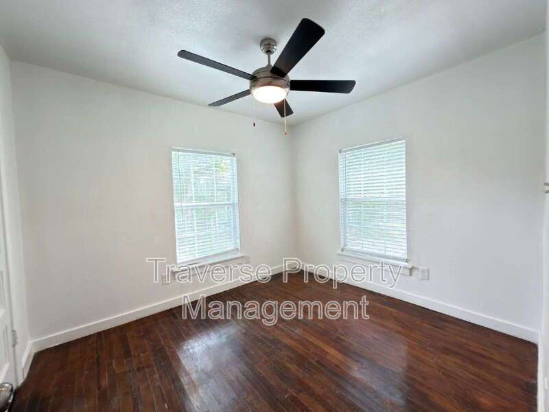 Remodeled and updated 2-bedroom, 1-bathroom single-family home in Fort Worth! property image