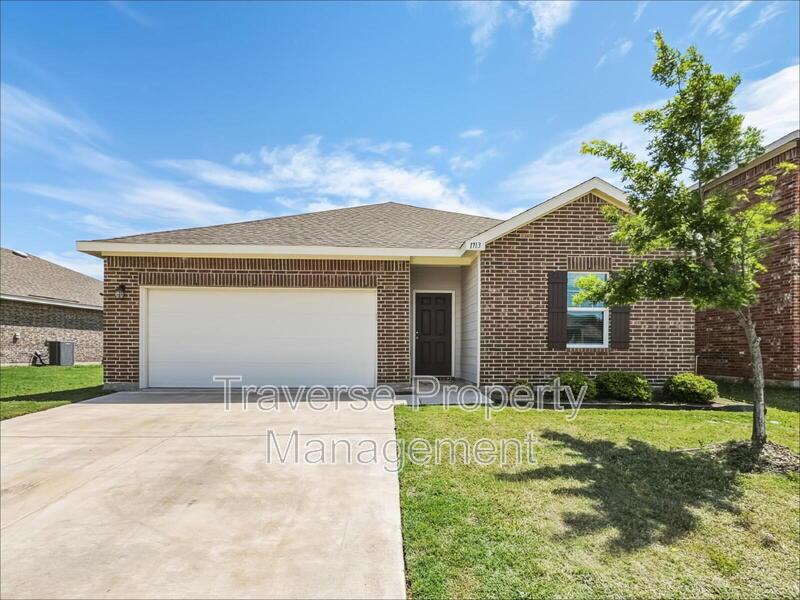 Immaculate and open-concept 3-bedroom, 2-bathroom home in Haslet! property image