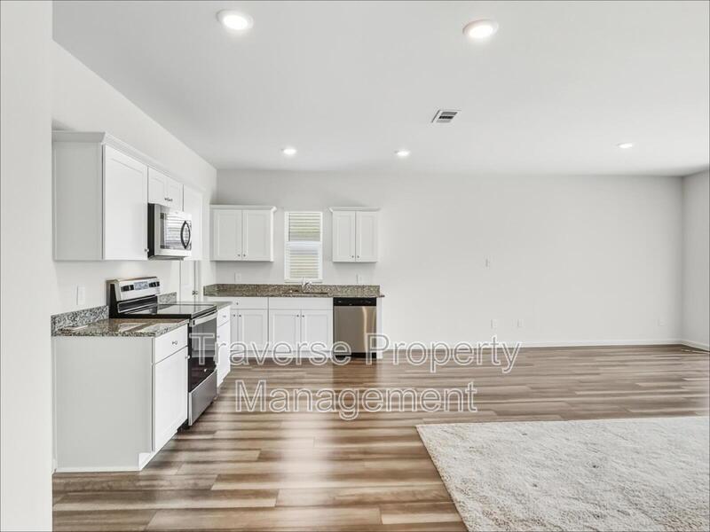 Immaculate and open-concept 3-bedroom, 2-bathroom home in Haslet! property image