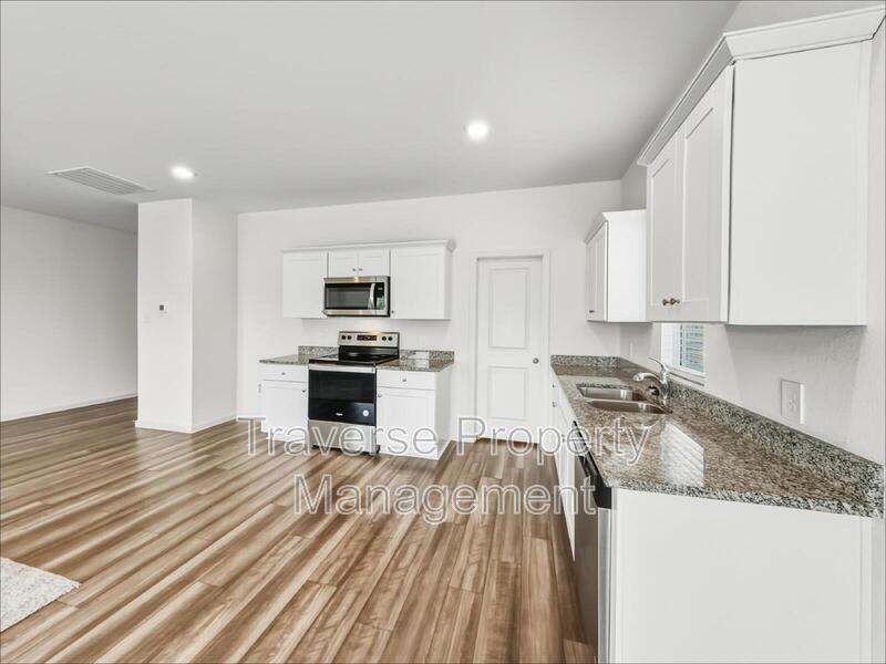 Immaculate and open-concept 3-bedroom, 2-bathroom home in Haslet! property image