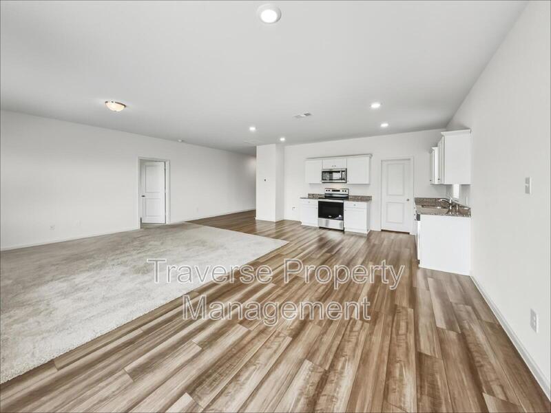 Immaculate and open-concept 3-bedroom, 2-bathroom home in Haslet! property image