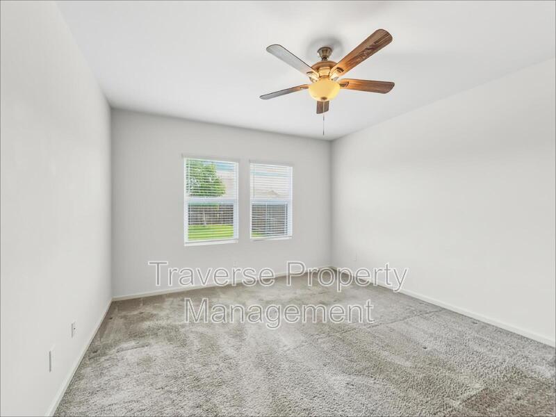 Immaculate and open-concept 3-bedroom, 2-bathroom home in Haslet! property image