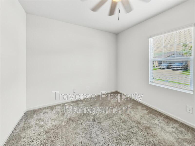 Immaculate and open-concept 3-bedroom, 2-bathroom home in Haslet! property image